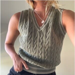 Brandy Melville one size green v-neck vest. {059}